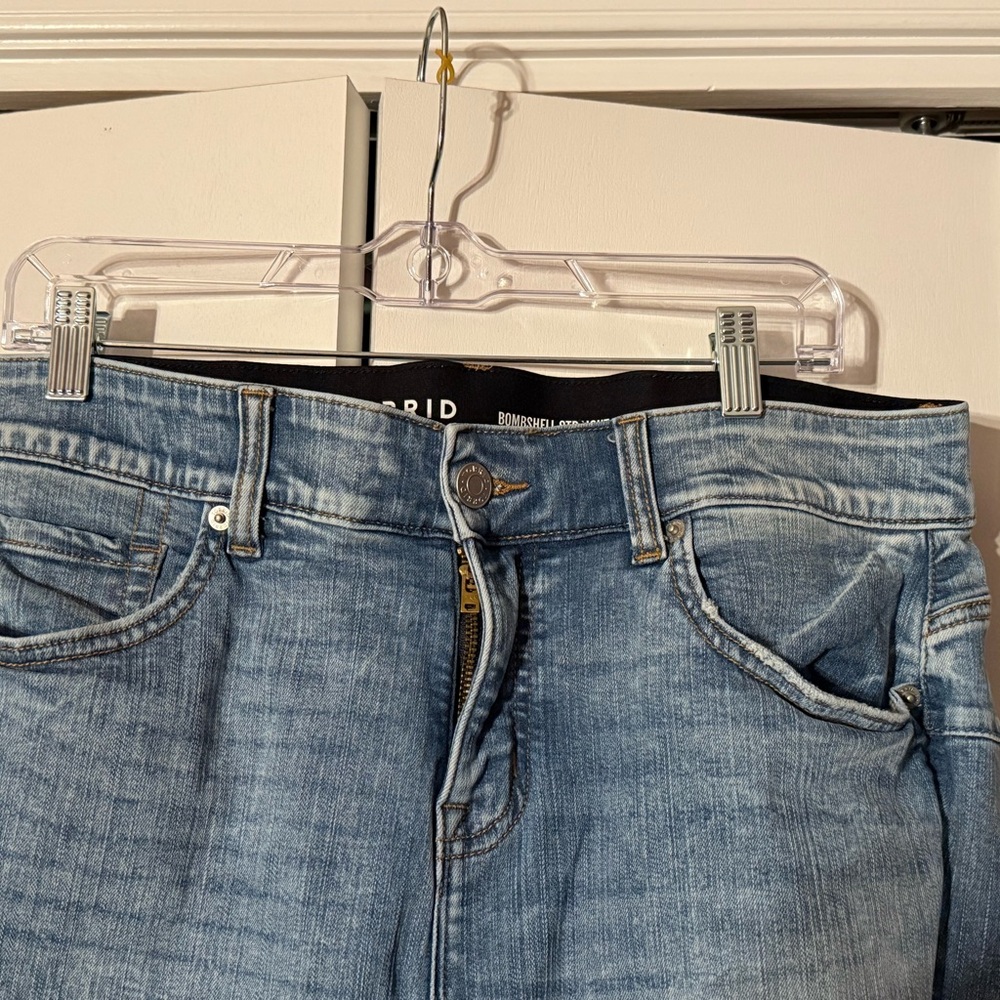 Torrid Women's Light Blue Straight Leg Jeans - Picture 3 of 15